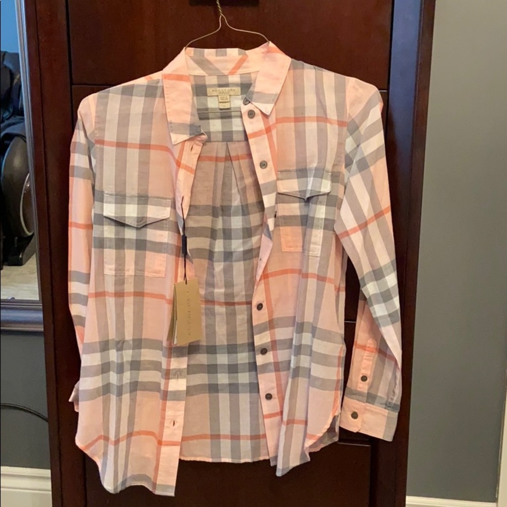 Burberry XS pastel pink button down shirt, NWT